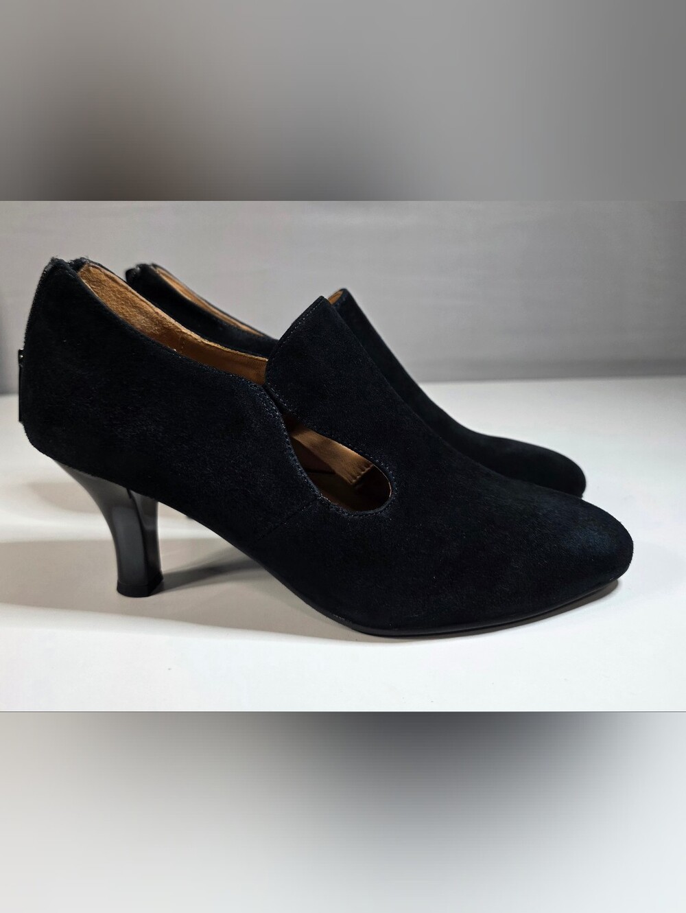 L'AMOUR DES PIEDS Brackley Black Suede Leather Pump Almond Toe Heeled Shoes 8M